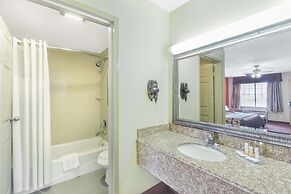 Days Inn by Wyndham Rayville