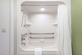 Baymont by Wyndham Pueblo