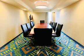 Heritage Inn & Suites St. Louis/Fenton, Trademark by Wyndham