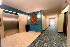 Heritage Inn & Suites St. Louis/Fenton, Trademark by Wyndham