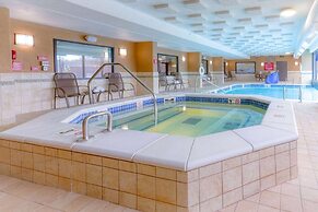 Heritage Inn & Suites St. Louis/Fenton, Trademark by Wyndham