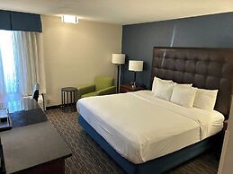 Heritage Inn & Suites St. Louis/Fenton, Trademark by Wyndham