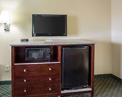 Rodeway Inn & Suites