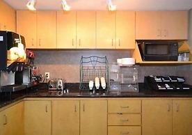 Rodeway Inn & Suites