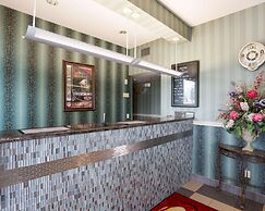 Rodeway Inn & Suites