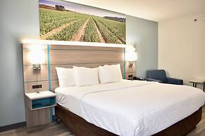 Clarion Pointe Vidalia - Lyons West