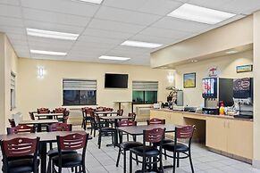 Super 8 by Wyndham Santa Rosa