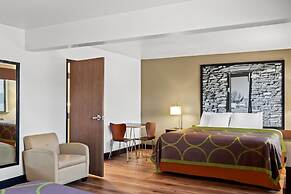 Super 8 by Wyndham Santa Rosa