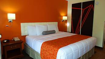 Howard Johnson by Wyndham Savannah GA