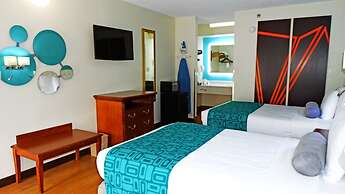 Howard Johnson by Wyndham Savannah GA