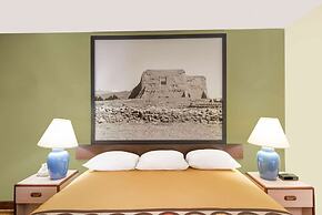 Super 8 by Wyndham Socorro
