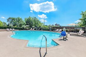 Holiday Inn Express Atlanta Galleria - Ballpark Area by IHG