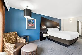 Holiday Inn Express Atlanta Galleria - Ballpark Area by IHG