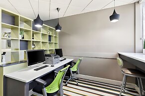 Holiday Inn Express Atlanta Galleria - Ballpark Area by IHG