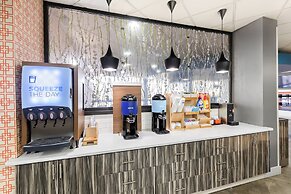 Holiday Inn Express Atlanta Galleria - Ballpark Area by IHG