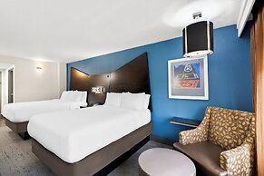 Holiday Inn Express Atlanta Galleria - Ballpark Area by IHG