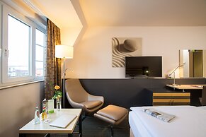 Lindner Hotel Frankfurt Hochst, part of JdV by Hyatt