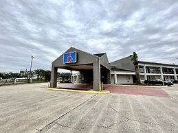 Motel 6 Lake Charles, LA