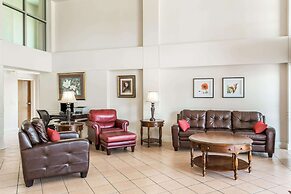 Ramada by Wyndham Luling