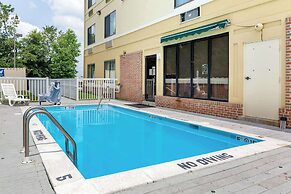 Comfort Suites Dover