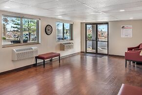 Red Roof Inn Queensbury