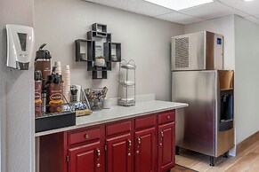 Red Roof Inn Queensbury