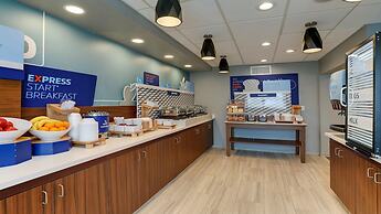 Holiday Inn Express Kenner - New Orleans Airport by IHG