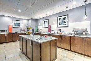 Hampton Inn & Suites Macon I-475