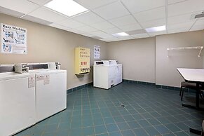 La Quinta Inn & Suites by Wyndham Macon