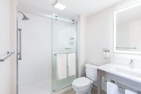 Holiday Inn Express Atlanta West - Theme Park Area by IHG