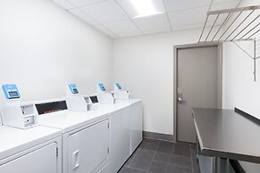 Holiday Inn Express Atlanta West - Theme Park Area by IHG