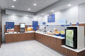 Holiday Inn Express Atlanta West - Theme Park Area by IHG