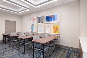 Holiday Inn Express Atlanta West - Theme Park Area by IHG