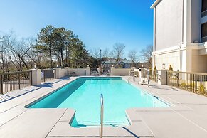 Holiday Inn Express Atlanta West - Theme Park Area by IHG