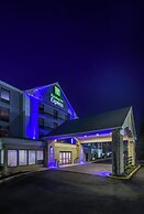 Holiday Inn Express Atlanta West - Theme Park Area by IHG