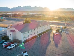 Super 8 by Wyndham Las Cruces/White Sands Area