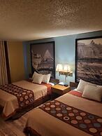 Super 8 by Wyndham Raton