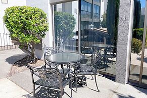 Marin Hilltop Hotel