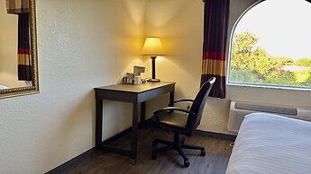 Ruskin Inn Hotel