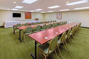 La Quinta Inn & Suites by Wyndham Appleton College Avenue
