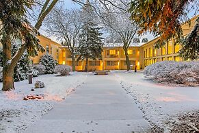 La Quinta Inn & Suites by Wyndham Appleton College Avenue