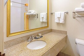 La Quinta Inn & Suites by Wyndham Appleton College Avenue