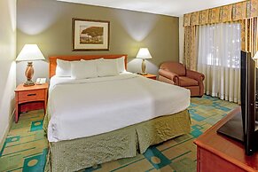 La Quinta Inn & Suites by Wyndham Appleton College Avenue