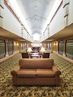 La Quinta Inn & Suites by Wyndham Appleton College Avenue