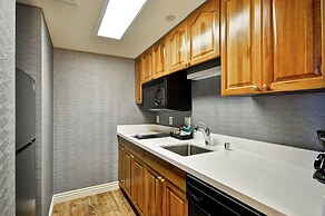 Homewood Suites by Hilton Phoenix-Biltmore