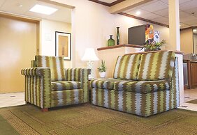 La Quinta Inn by Wyndham Milwaukee Airport / Oak Creek