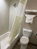 Clarion Pointe Atlanta Airport College Park