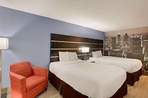 Clarion Pointe Atlanta Airport College Park