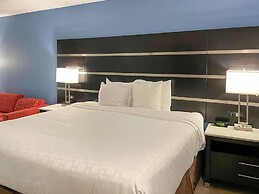 Clarion Pointe Atlanta Airport College Park