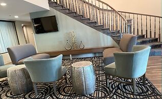 Clarion Pointe Atlanta Airport College Park